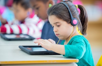 More Than Just Audiobooks: Learning Ally’s Reading Programs Fuel a Yearlong Reading Journey